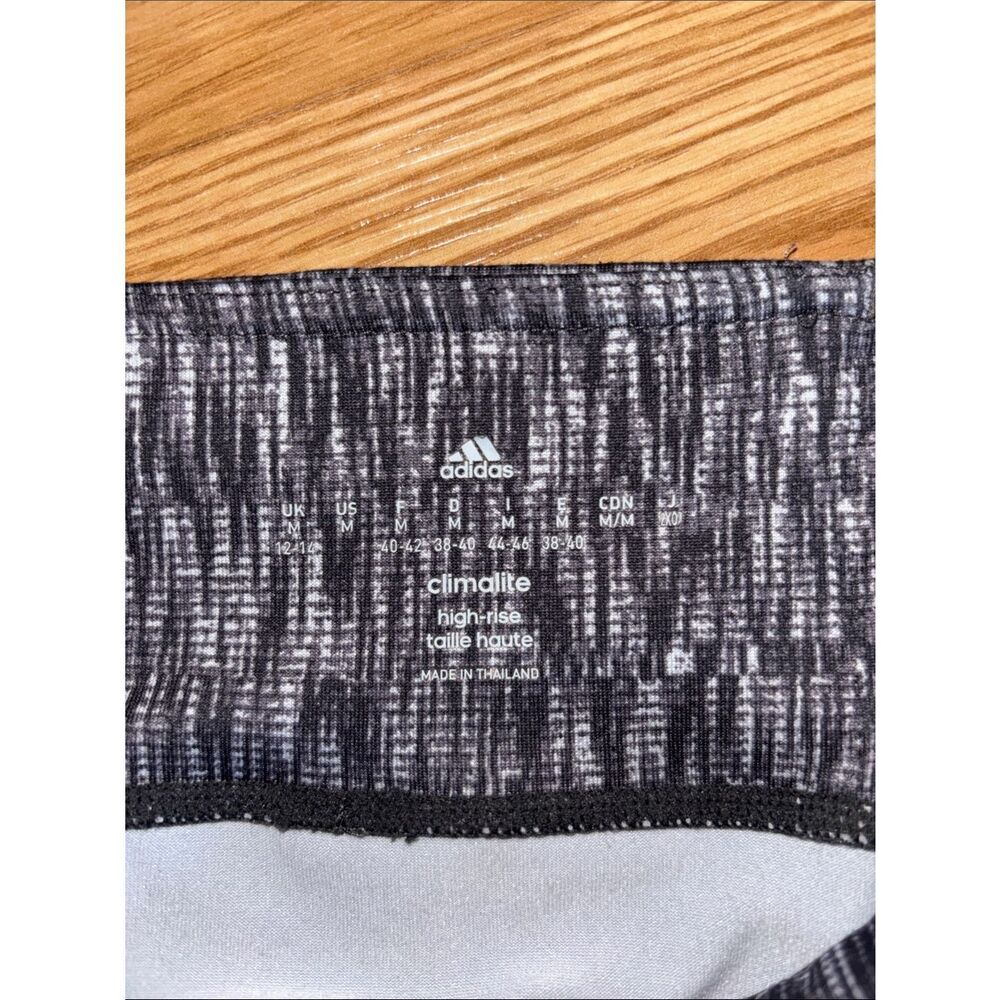 ADIDAS CLIMATE HIGH - RISE CAPRI LEGGINGS - Picture 4 of 5